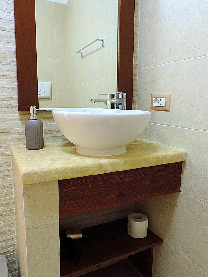 Sa Fabbrica De Sant'Anna Bed & Breakfast Cagliari Bagian luar foto